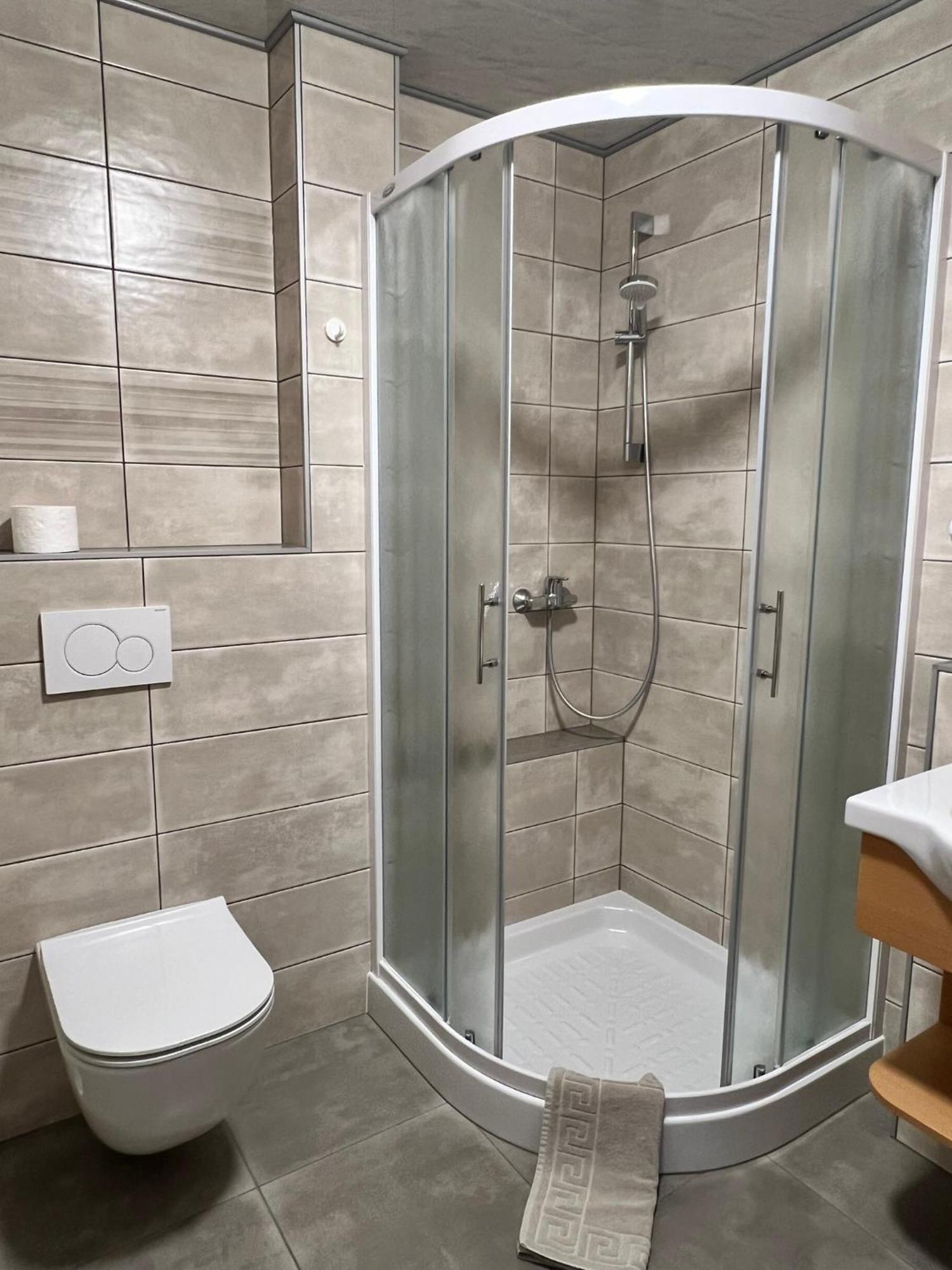 Mini hotel Škofja Loka エクステリア 写真