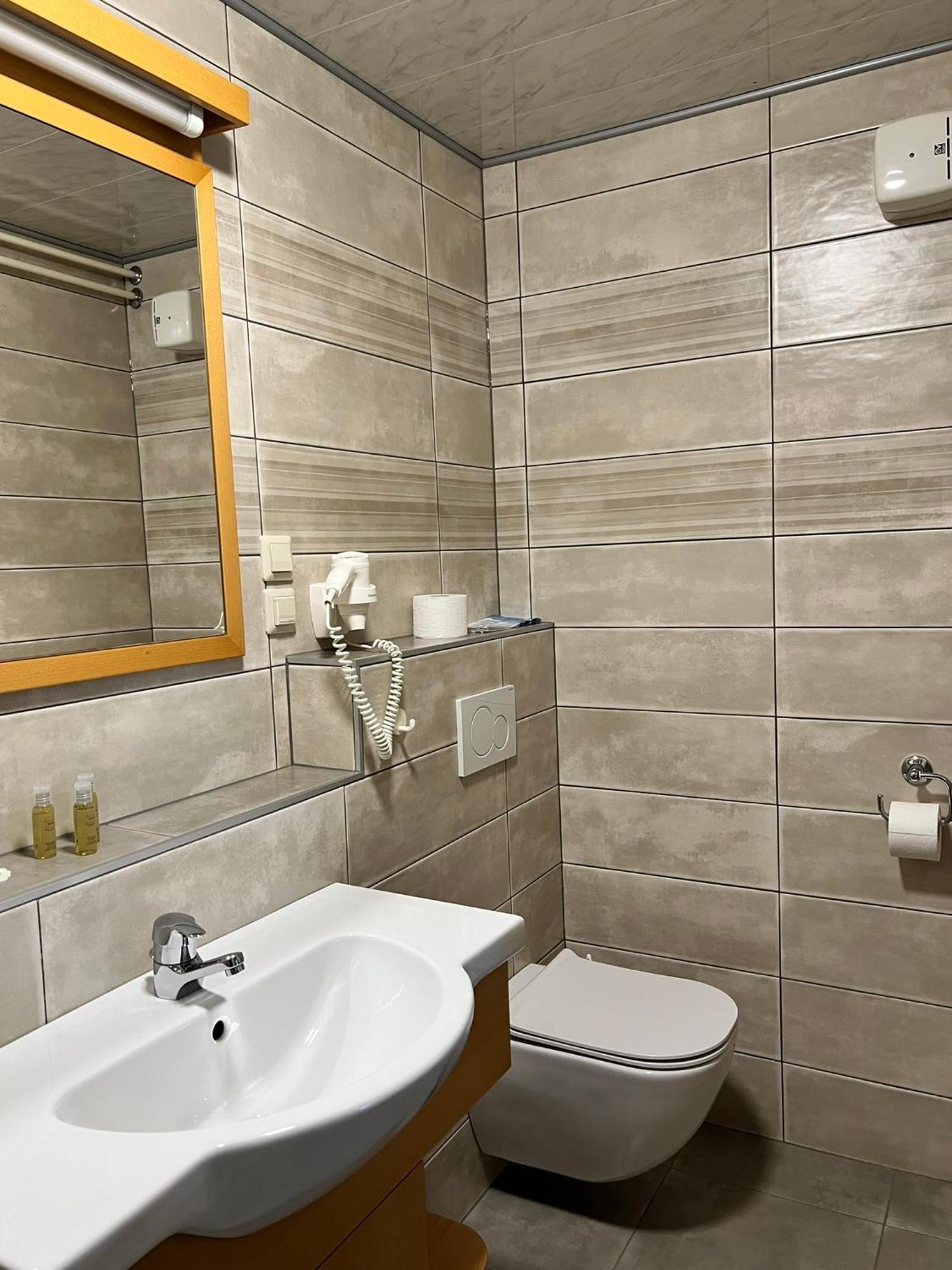 Mini hotel Škofja Loka エクステリア 写真