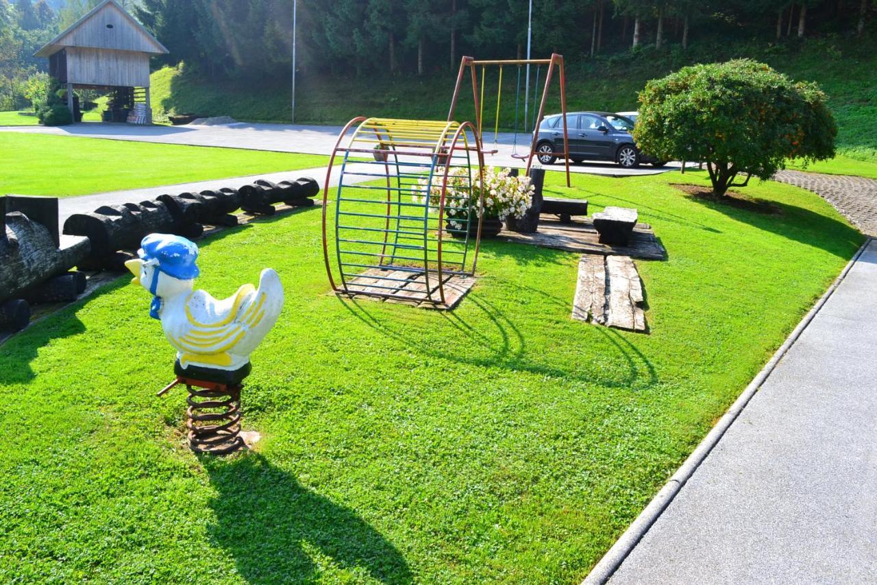 Mini hotel Škofja Loka エクステリア 写真