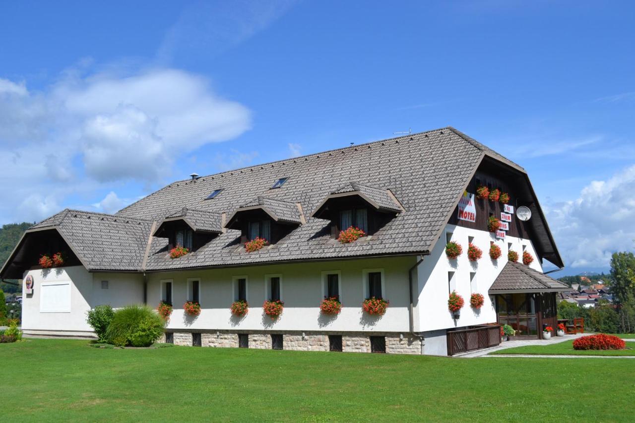 Mini hotel Škofja Loka エクステリア 写真