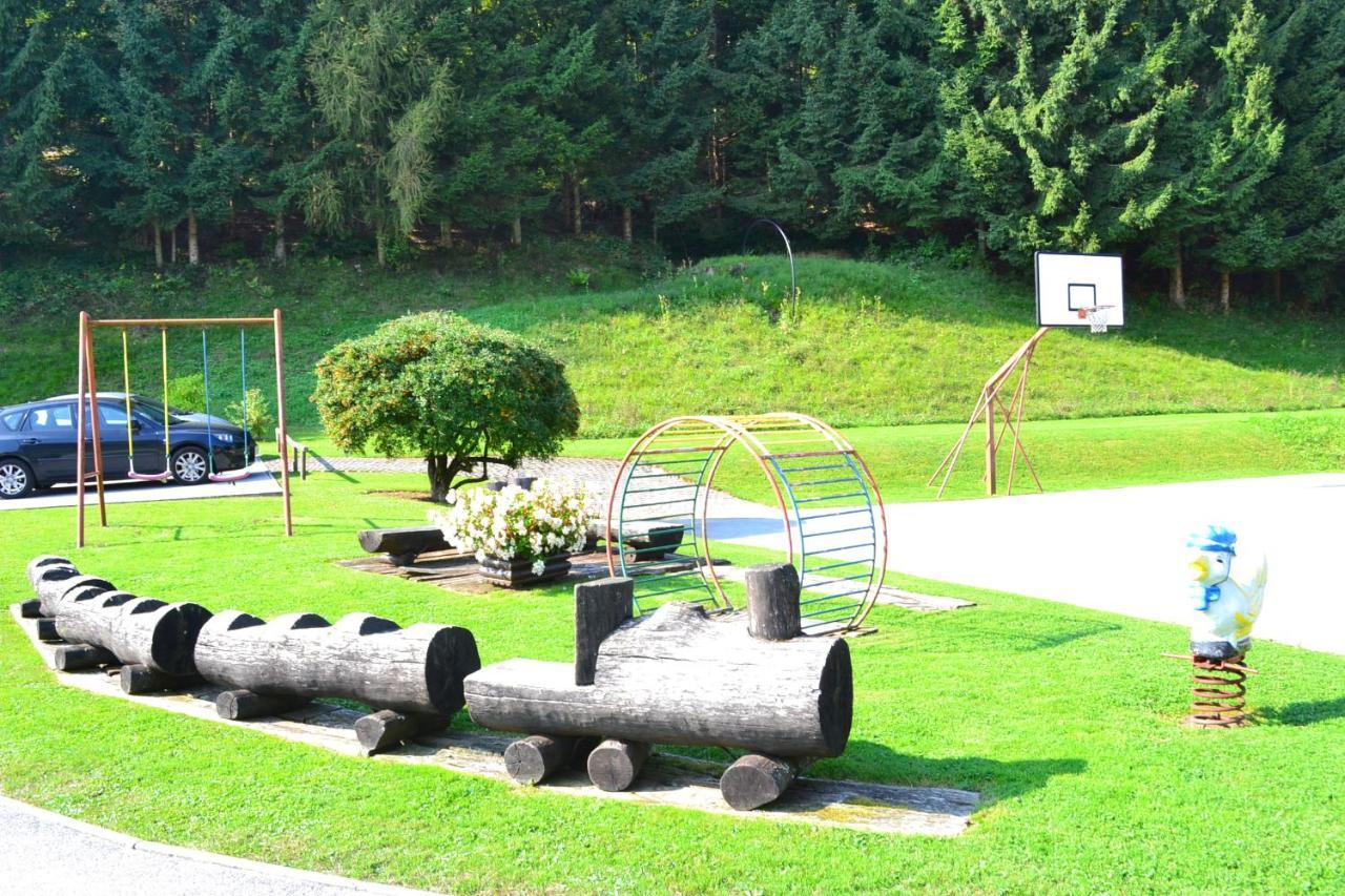 Mini hotel Škofja Loka エクステリア 写真